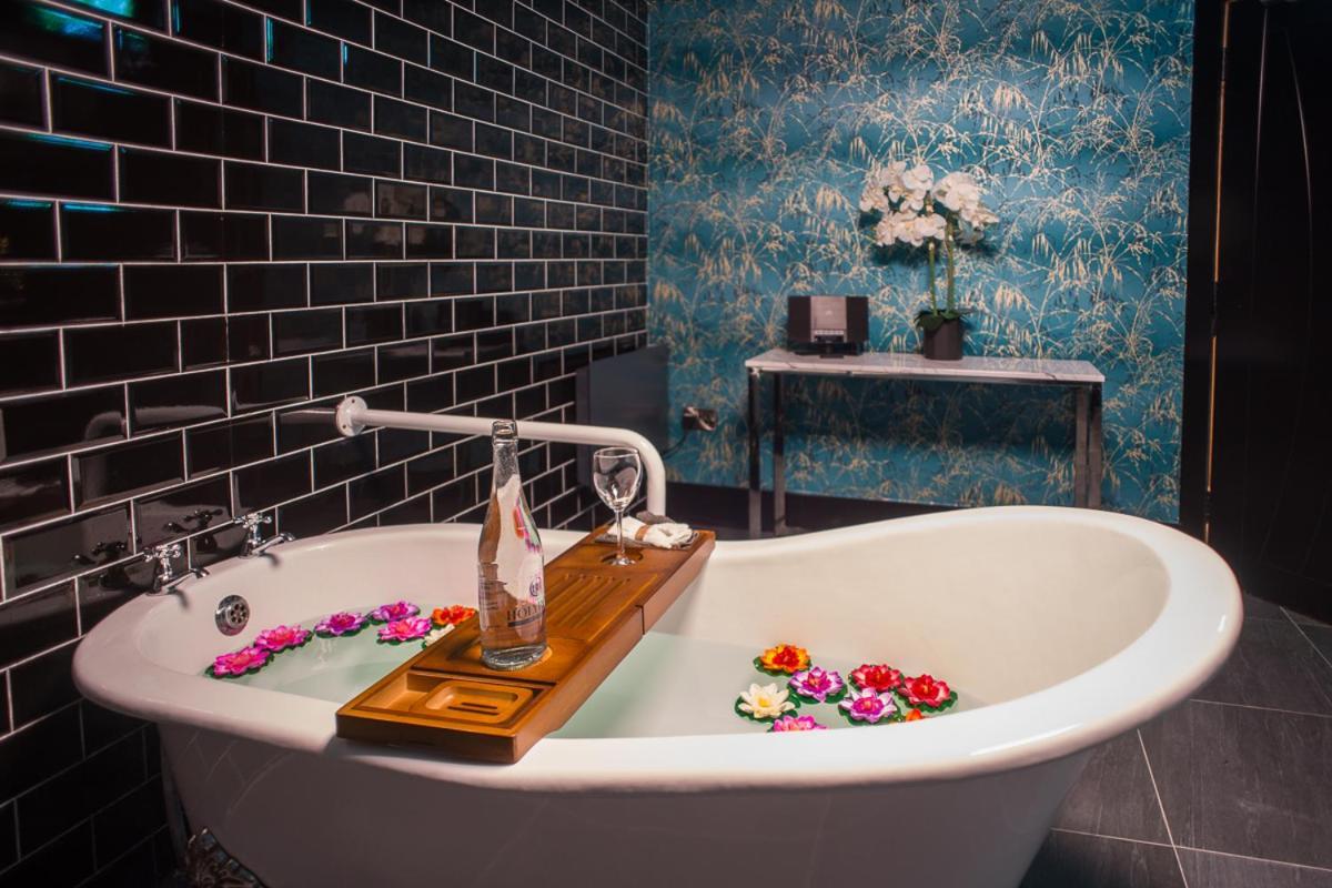 Holyrood Hotel - Leisure Centre & The Spa At Orchids Bundoran Exteriör bild