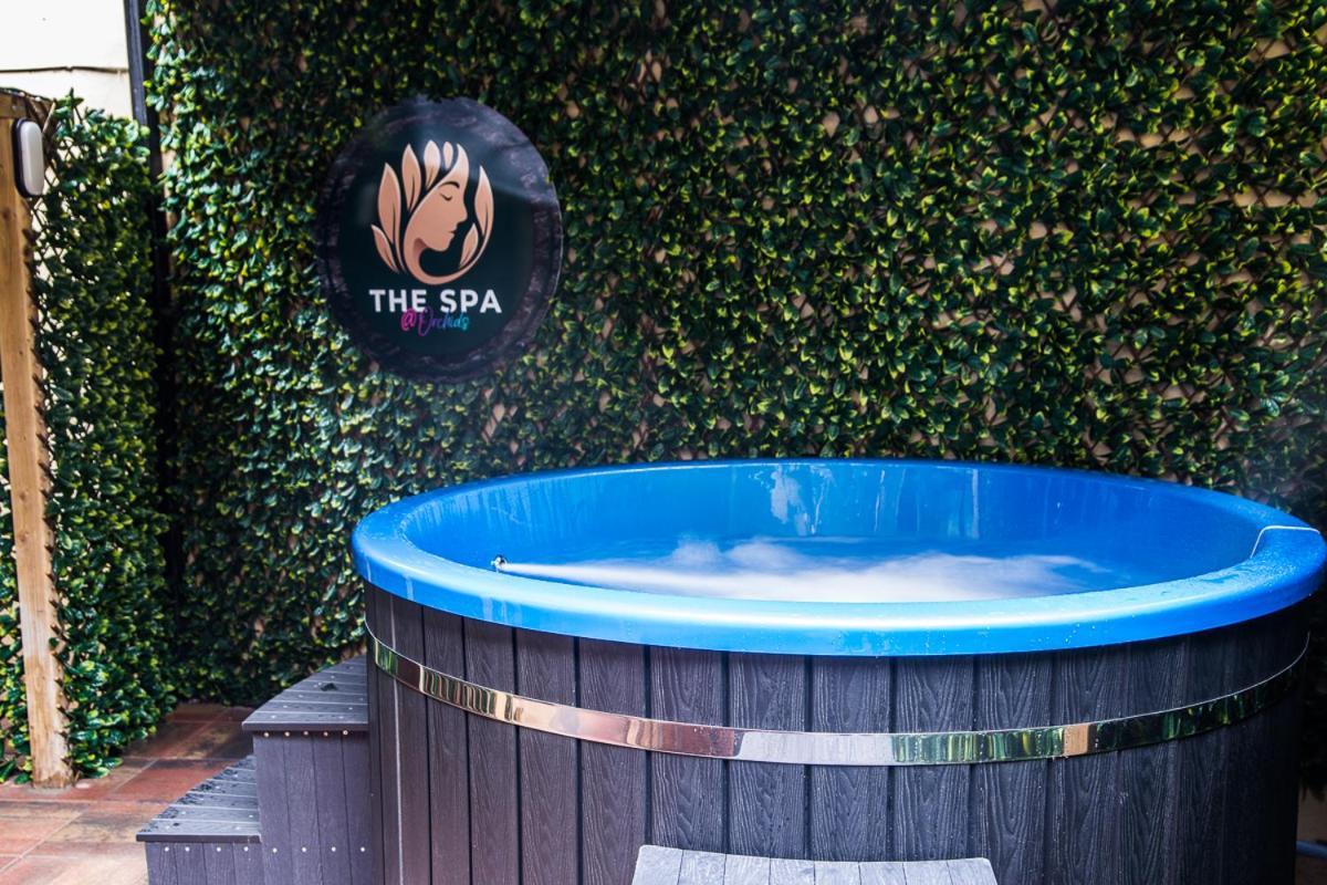 Holyrood Hotel - Leisure Centre & The Spa At Orchids Bundoran Exteriör bild