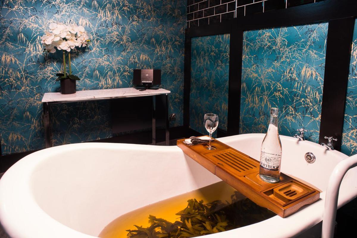 Holyrood Hotel - Leisure Centre & The Spa At Orchids Bundoran Exteriör bild